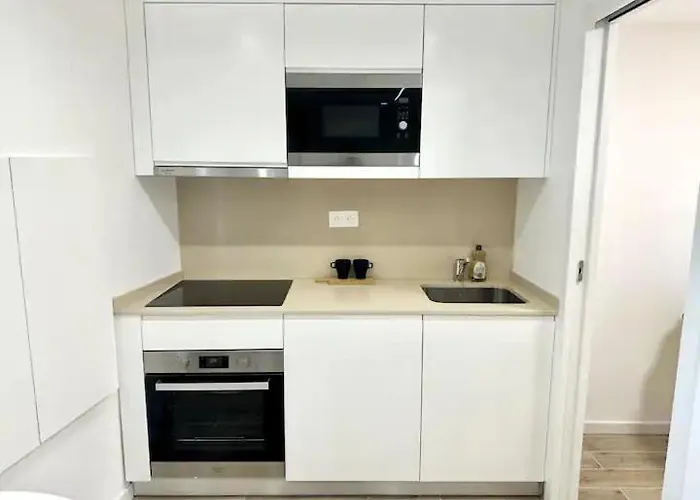 Magnifique 20m Du Port 15 Allard * Saint-Tropez