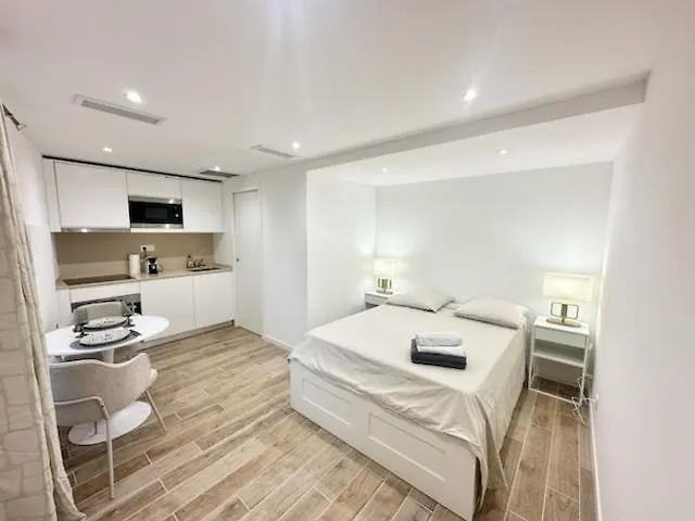 Magnifique 20m Du Port 15 Allard *